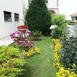 Andela