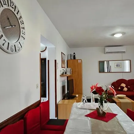Andela Apartman