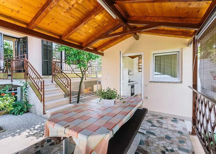 Andela Apartman Pula